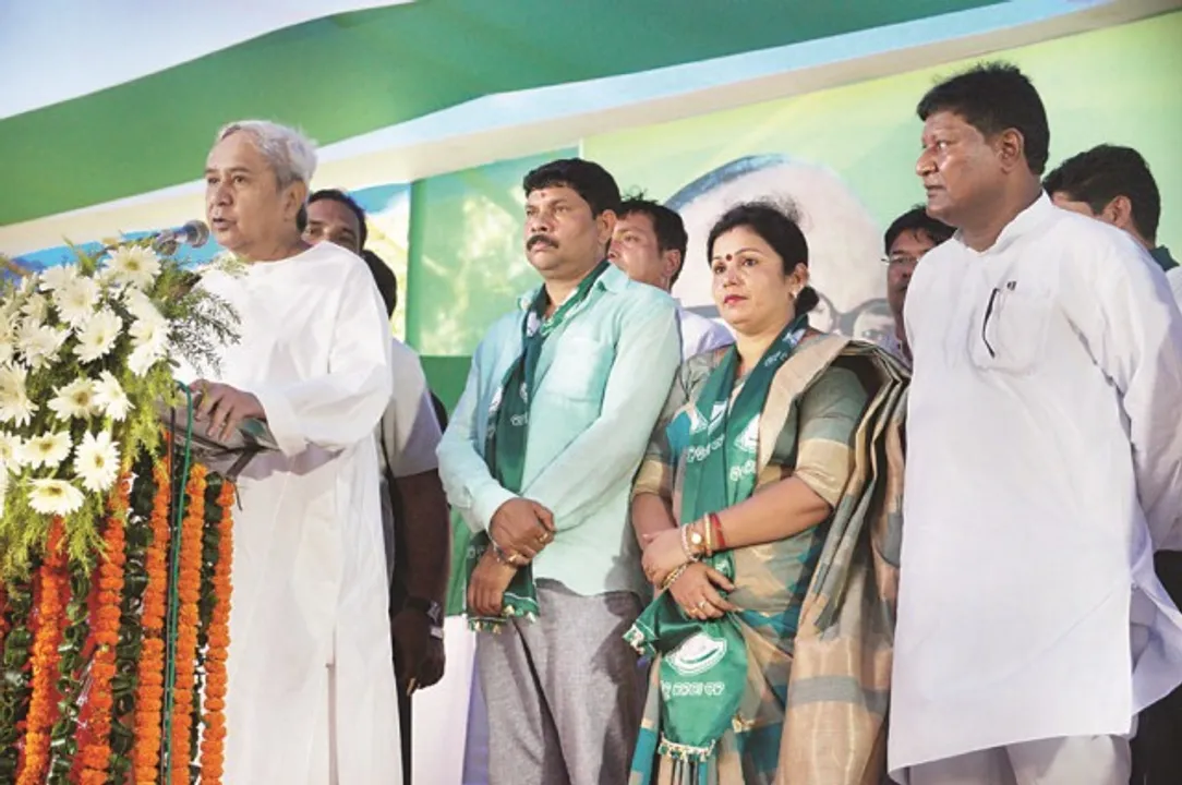  ବିଜେଡିରେ ମିଶିଲେ ଦୁଷ୍ମନ୍ତ ନାୟକ