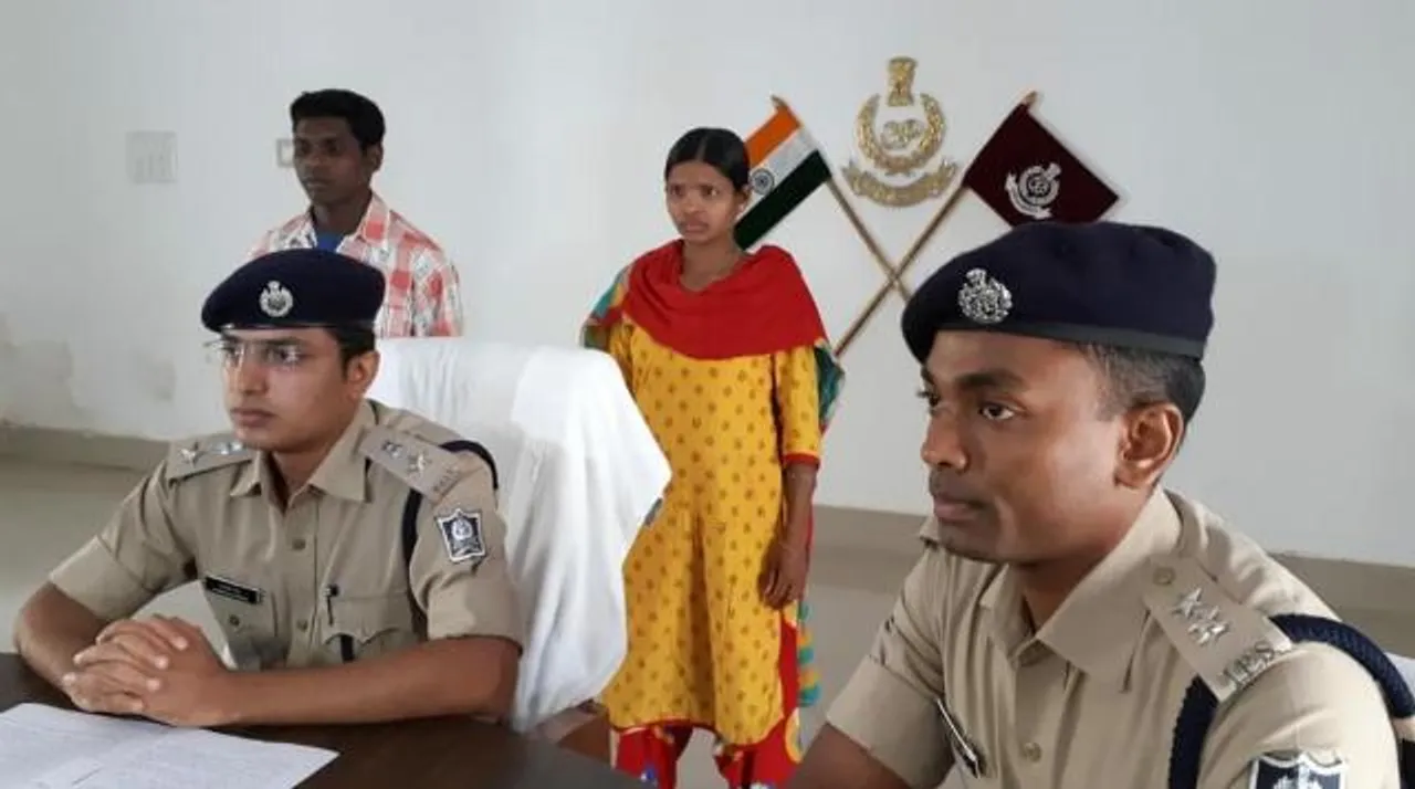  ମାଲକାନଗିରି: ମାଓ ପ୍ରେମିକ-ପ୍ରେମିକାଙ୍କ ଆତ୍ମସମର୍ପଣ