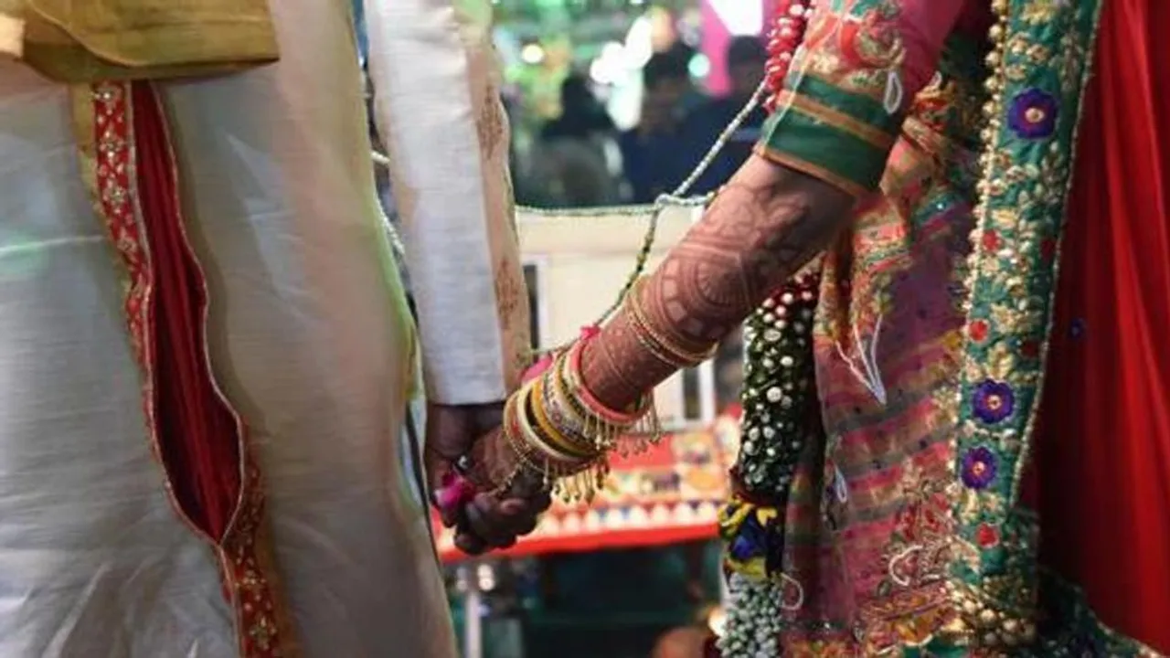  ପତ୍ନୀଙ୍କୁ ପରିତ୍ୟାଗ କରିଥିବା ୮ ପ୍ରବାସୀ ଭାରତୀୟ ସ୍ୱାମୀଙ୍କ ପାସ୍‌ପୋର୍ଟ ରଦ୍ଦ କଲେ ସରକାର