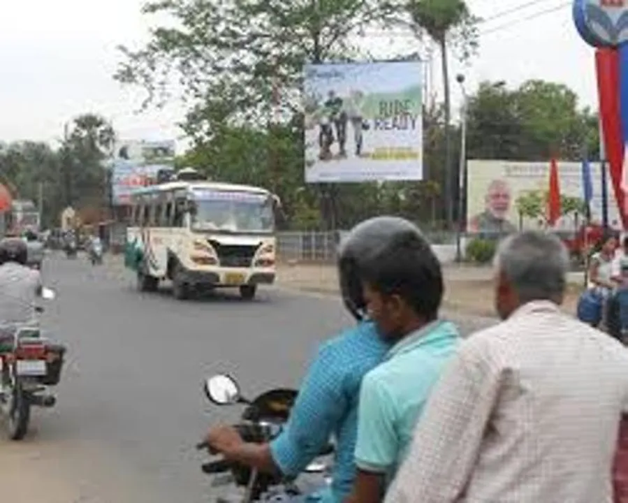  ଜୟଦେବ ବିହାର-ନନ୍ଦନକାନନ ବିକଳ୍ପ ରାସ୍ତାରେ ପୁଣି କେଁ : ସୈନିକ ସ୍କୁଲ କ୍ୟାମ୍ପସରେ ଜାଗା ଛାଡ଼ିବାକୁ କର୍ତ୍ତୃପକ୍ଷ ମନା କଲେ