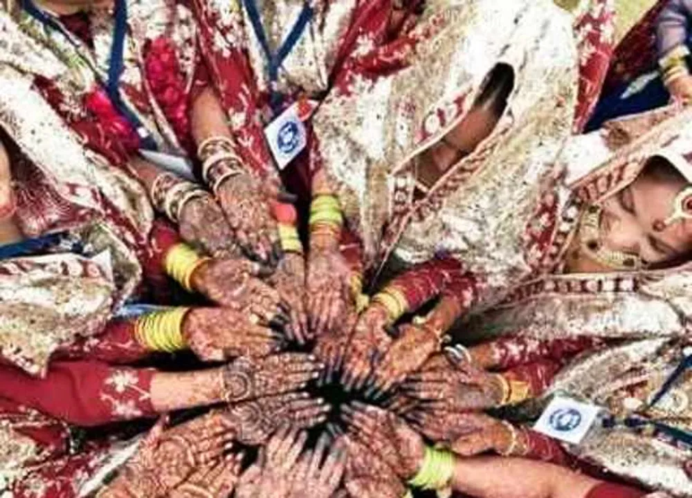  ‘ଭେଟ ନାହିଁ,  ବସ ନାହିଁ, ଖାଅ ନାହିଁ ’ ତିନି ତଲାକ ଓ ନିକାହା ହଲାଲ ବିରୋଧରେ ସ୍ୱର ଉତ୍ତୋଳନ କରିଥିବା ମହିଳାଙ୍କ ବିରୋଧରେ ଫତଓ୍ଵା ଜାରି