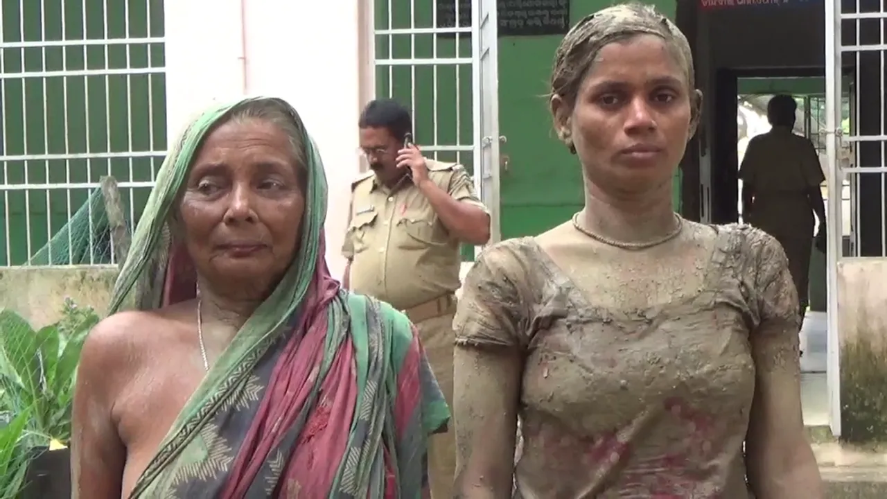  ଭଦ୍ରକ :ସମ୍ପତ୍ତି ପାଇଁ ଭଉଣୀକୁ କାଦୁଅରେ ପୋତି ମାରିଦେବାକୁ ଉଦ୍ୟମ କରୁଥିଲା ଭାଇ, ବିଲ ମଝିରେ ଶାଶୁକୁ ବାହୁଙ୍ଗିରେ ପାହାର ପକାଇଲା ବୋହୂ