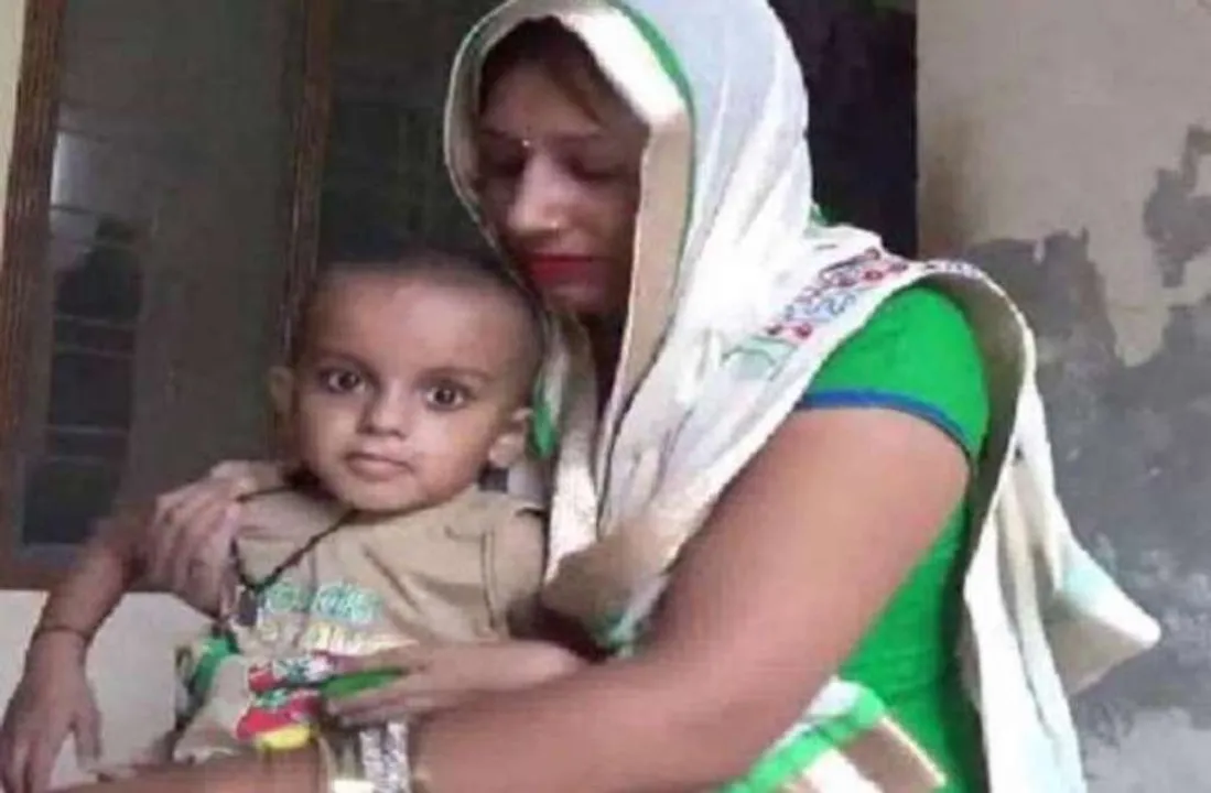  ୪ ବର୍ଷର ପିଲା ୩୨ବର୍ଷୀୟା ଅଜଣା ମହିଳାଙ୍କୁ ଦେଖି କହିଲା,‘ଇଏ ହେଉଛନ୍ତି ମୋର ପତ୍ନୀ’ ! ଜାଣନ୍ତୁ ସମ୍ପୂର୍ଣ୍ଣ ଘଟଣାଟି କ’ଣ