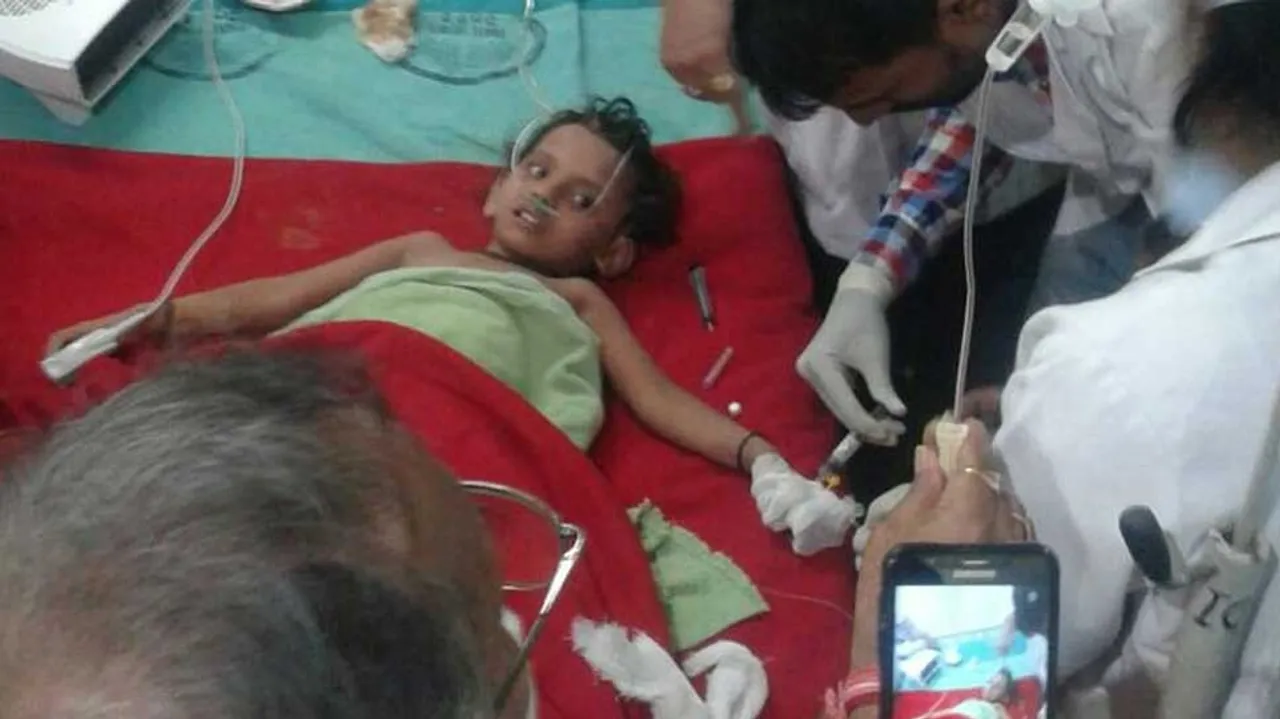  ୩୦ ଘଣ୍ଟାର ଉଦ୍ୟମ ପରେ ବୋରୱେଲରୁ ଉଦ୍ଧାର ହେଲା ୩ ବର୍ଷୀୟ ବାଳିକା ସାନ୍ନୋ
