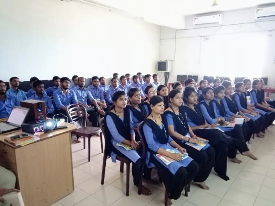  କେଏମ୍‌ବିବି କଲେଜରେ ଓ୍ଵବ୍‌ କର୍ମଶାଳା