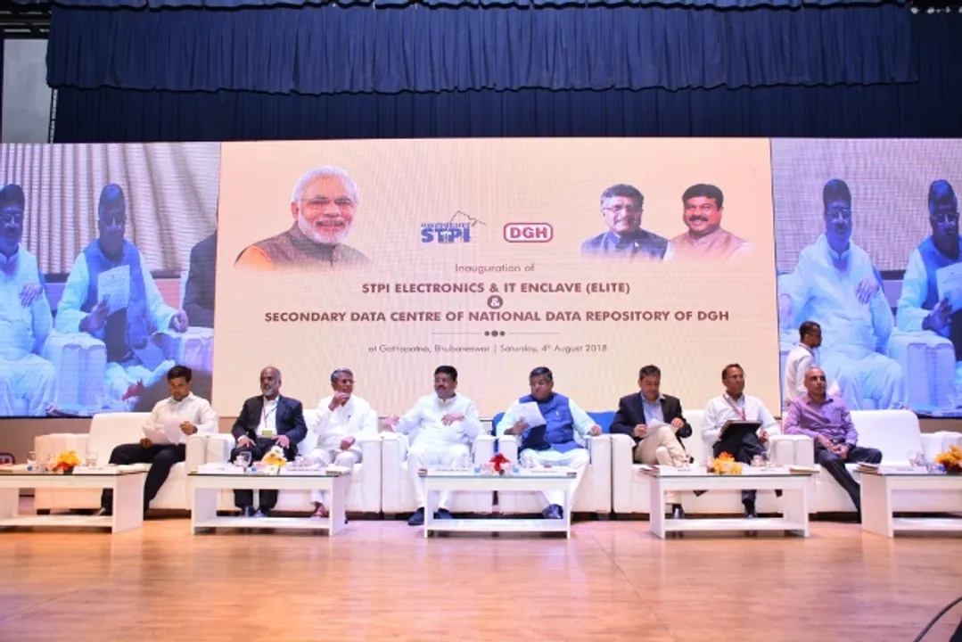 ଡିଜିଟାଲ୍‌ ଇଣ୍ଡିଆ ଏକ ଦର୍ଶନ : ପୂର୍ବ ଭାରତର ବୃହତ୍ତମ ଏସ୍‌ଟିପିଆଇ (ଏଲ୍‌ଆଇଟି) ଉଦ୍‌ଘାଟିତ, ଆଇଟି ରପ୍ତାନୀ ୩.୬ ଲକ୍ଷ କୋଟିକୁ ଛୁଇଁଲାଣି