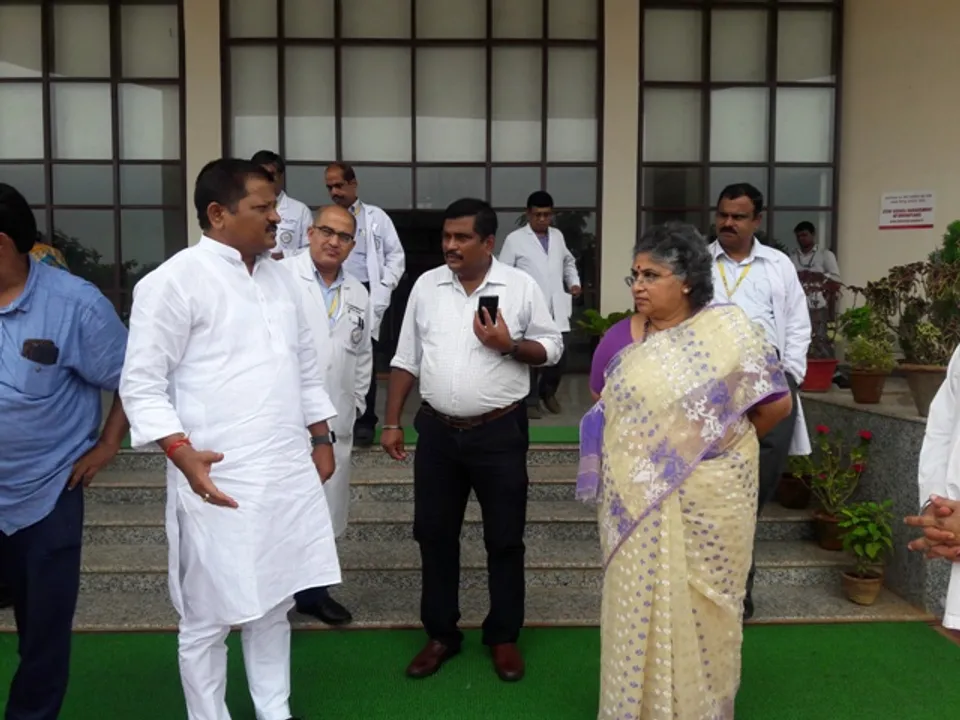  ସ୍ୱାସ୍ଥ୍ୟମନ୍ତ୍ରୀଙ୍କ ଏମ୍‌ସ ପରିଦର୍ଶନ