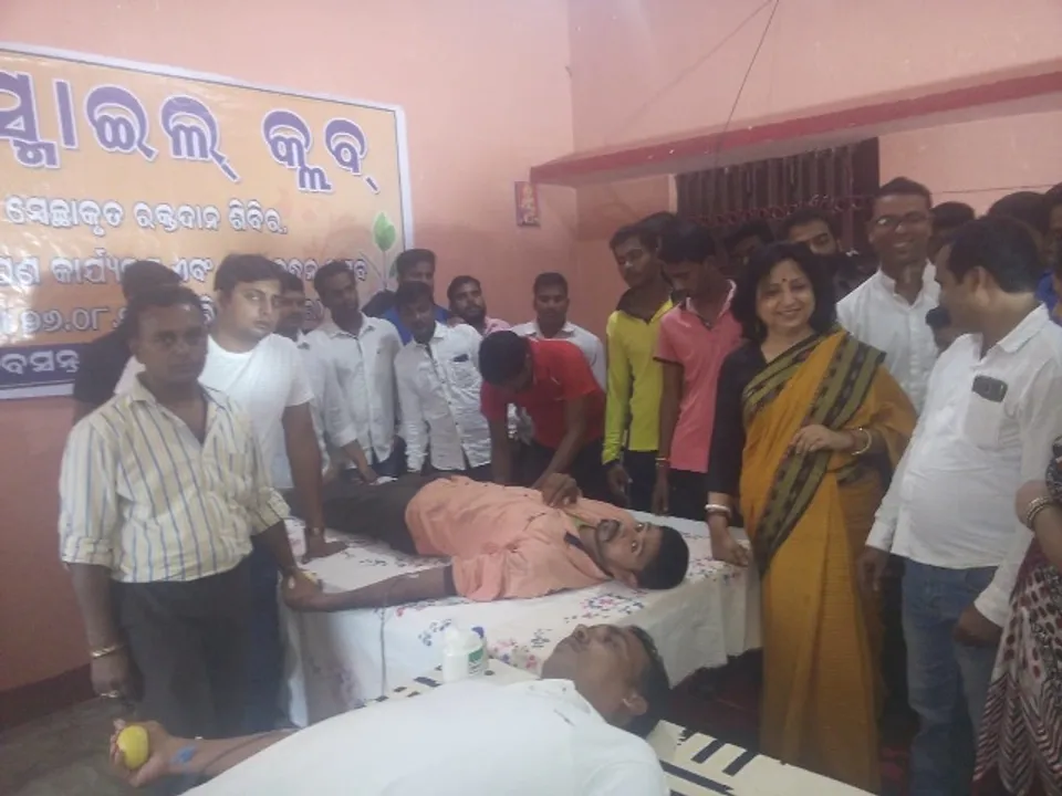  ରାକ୍ଷୀ ପୂର୍ଣ୍ଣିମାରେ ରକ୍ତଦାନ : ରାଜଧାନୀ ଉପକଣ୍ଠରୁ ୩୫ ୟୁନିଟ୍‌ ସଂଗ୍ରହ