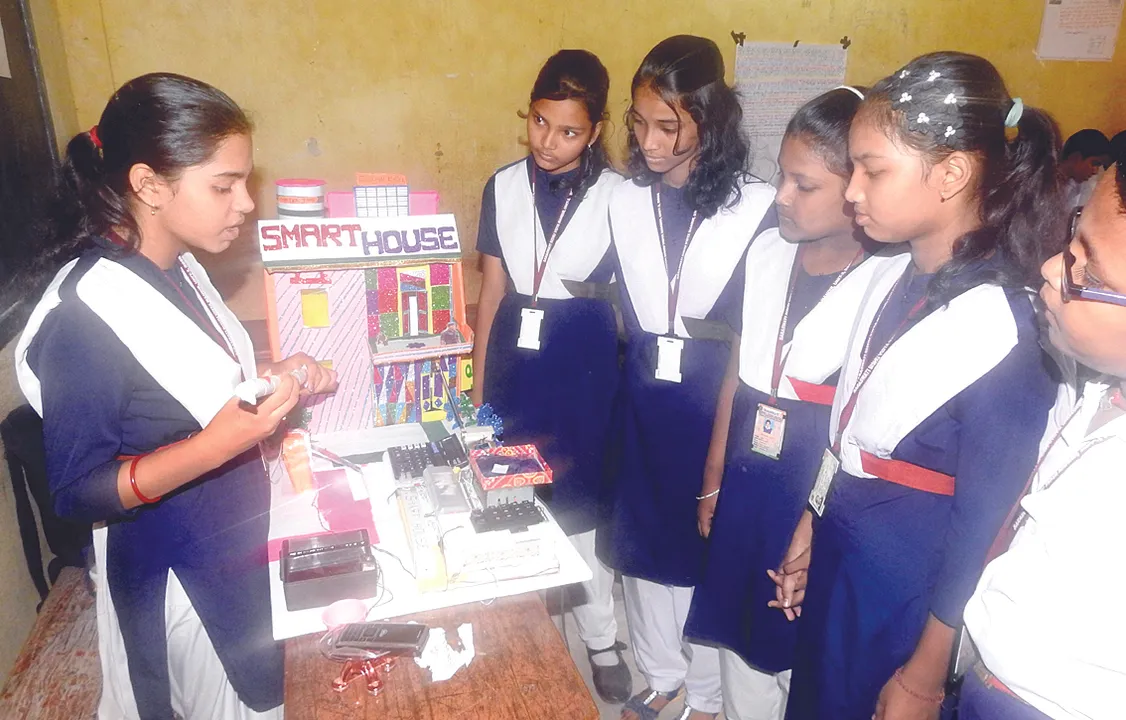  ୟୁନିଟ୍‌-୩ ସରସ୍ୱତୀ ଶିଶୁ ବିଦ୍ୟାମନ୍ଦିରର ଜ୍ଞାନ ବିଜ୍ଞାନ ମେଳା