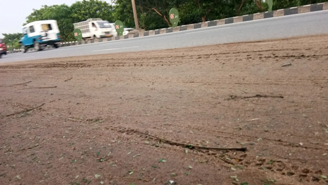  ବାଲି ବିଛାଇଛି ଦୁର୍ଘଟଣା ଜାଲ