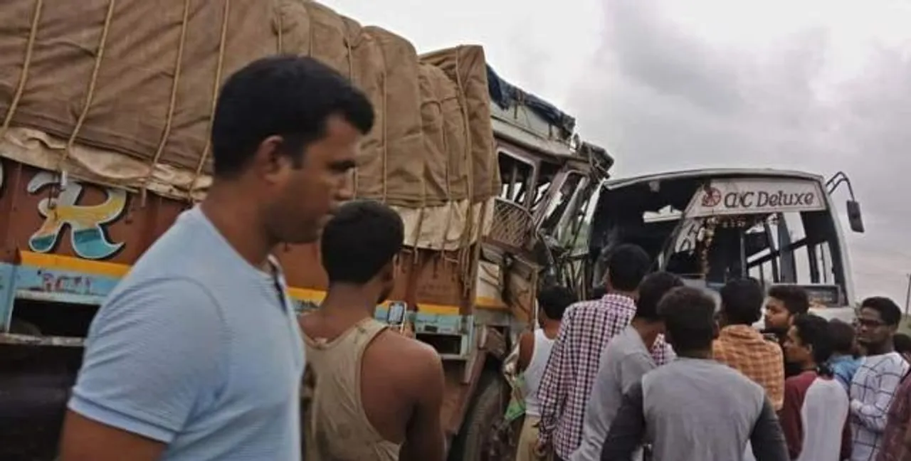  କୋରାପୁଟ: ବସ୍‌-ଟ୍ରକ୍‌ ମୁହାଁମୁହିଁ ଧକ୍କା; ୫ ଆହତ