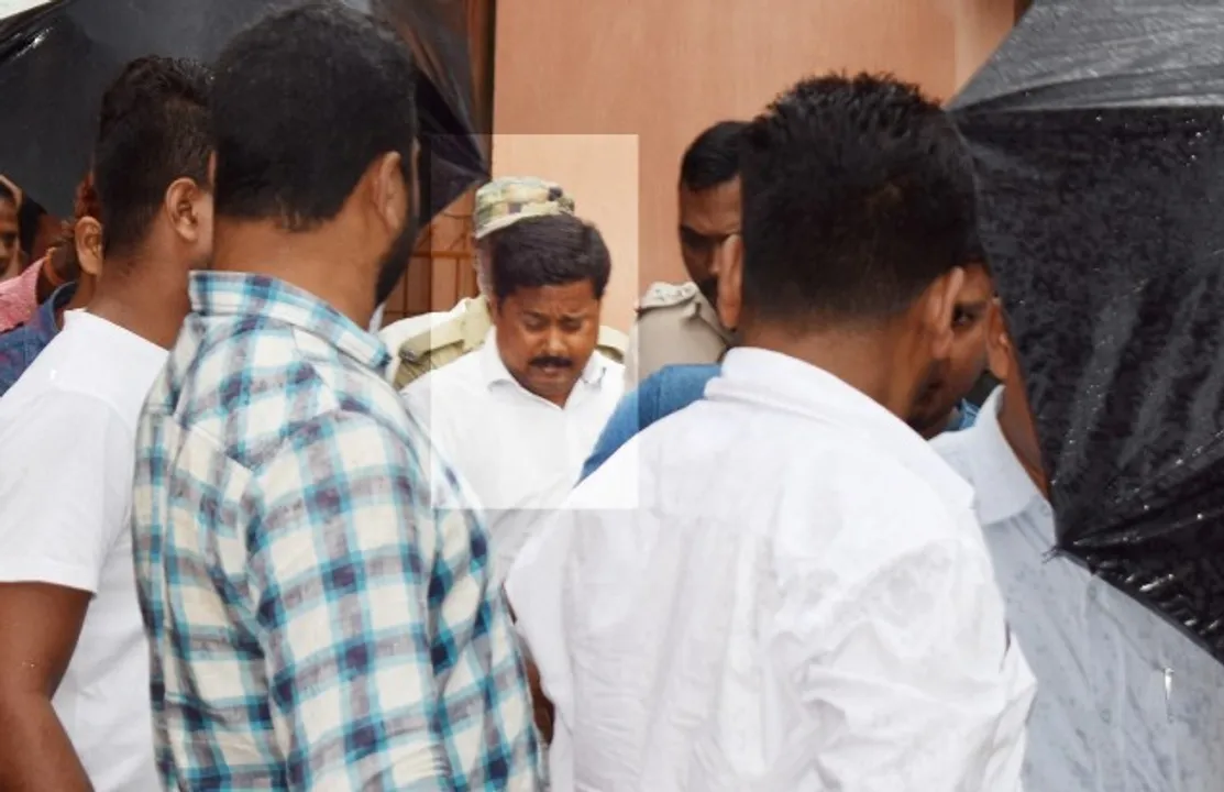  ଜେଲ୍‌ ଗଲେ ମନ୍ତ୍ରୀଙ୍କ ପୁଅ