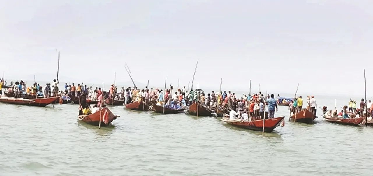  ମତ୍ସ୍ୟଜୀବୀ ମହାସଂଘର ନଳବଣ ଅଭିଯାନ : ଚିଲିକାକୁ ଘେରିମୁକ୍ତ କରିବା ଦାବି