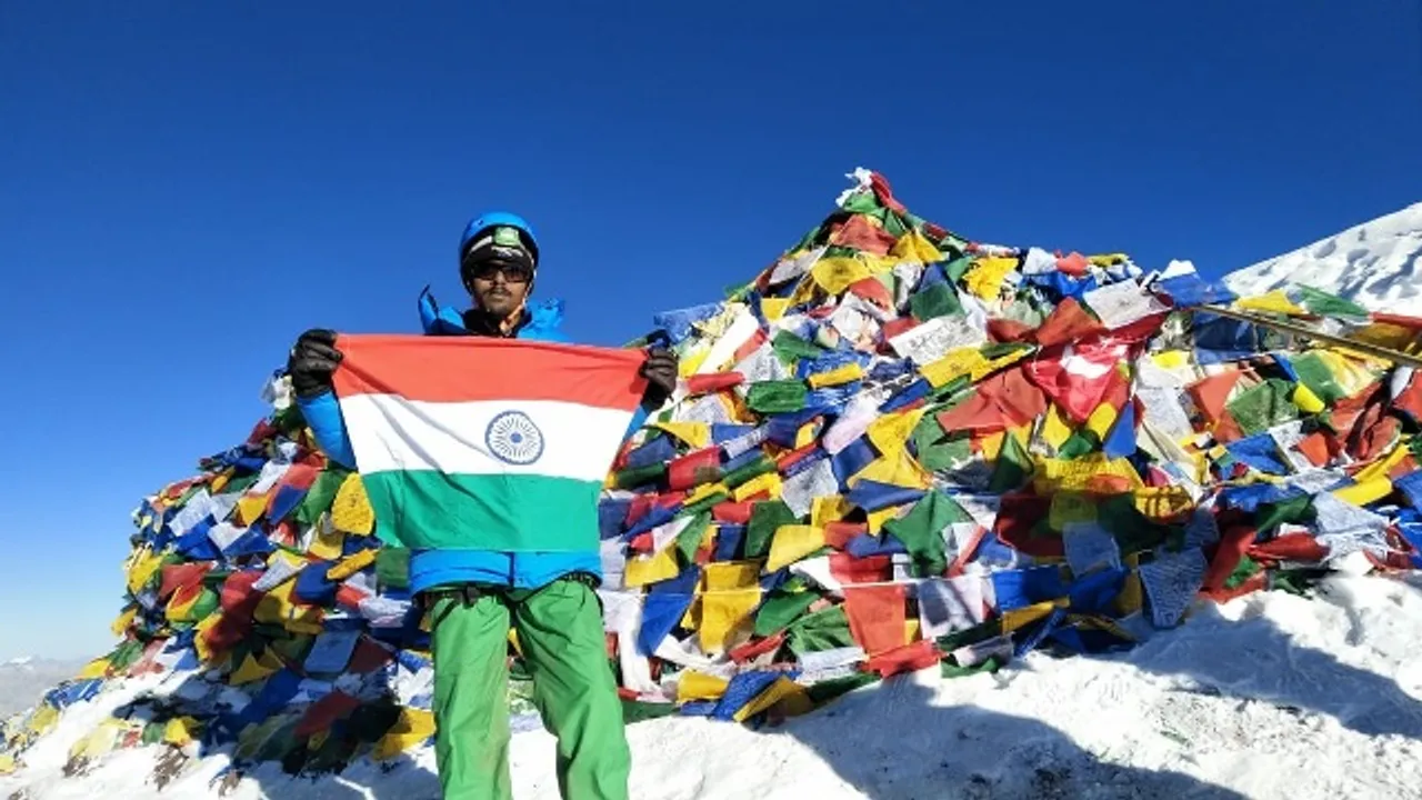  ୨୦,୫୦୦ ଫୁଟ ଉଚ୍ଚତା ବିଶିଷ୍ଟ ମାଉଣ୍ଟ ଷ୍ଟକକାଙ୍ଗ୍ରିକୁ ସଫଳତାର ସହ ଆରୋହଣ କଲେ ଓଡ଼ିଶାର ଉଦୀୟମାନ ପର୍ବତାରୋହୀ ନୀଳାଚଳ ପରିଡ଼ା