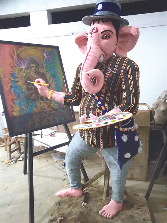  ଶିଳ୍ପୀଗୁରୁ ବେଶରେ ଗଜାନନ