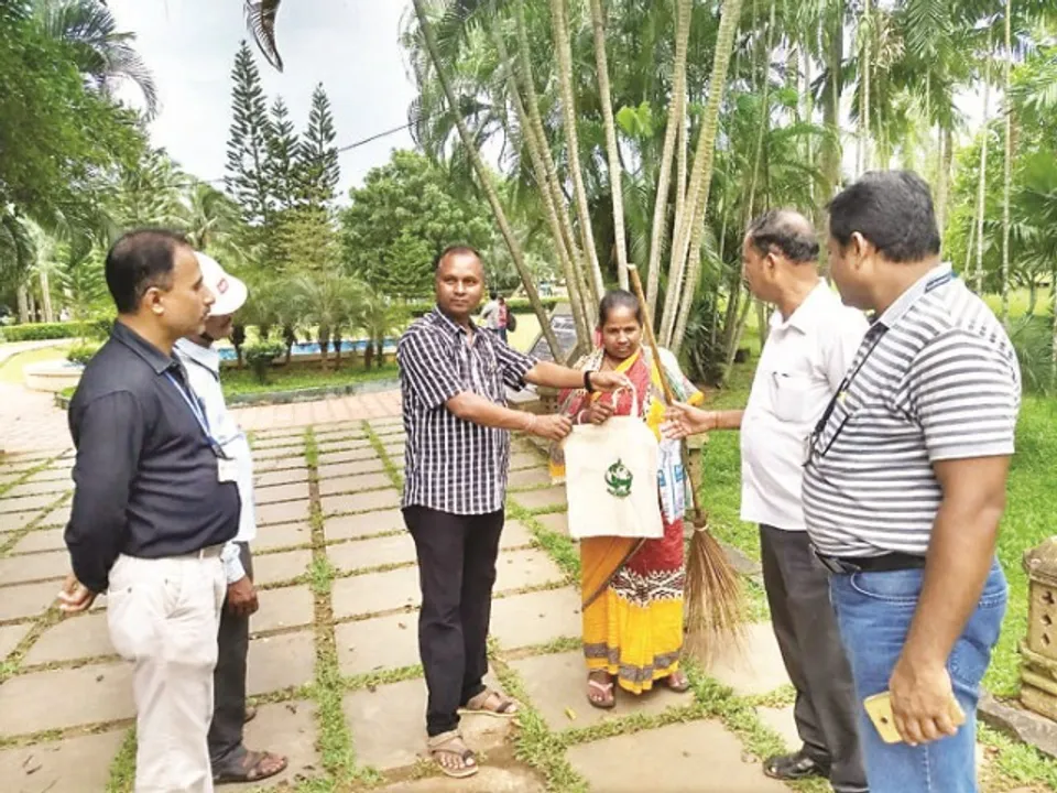  ବିଡିଏ ପକ୍ଷରୁ ‘ପ୍ଲାଷ୍ଟିକ୍‌କୁ ନା’ ନେଇ ସଚେତନତା