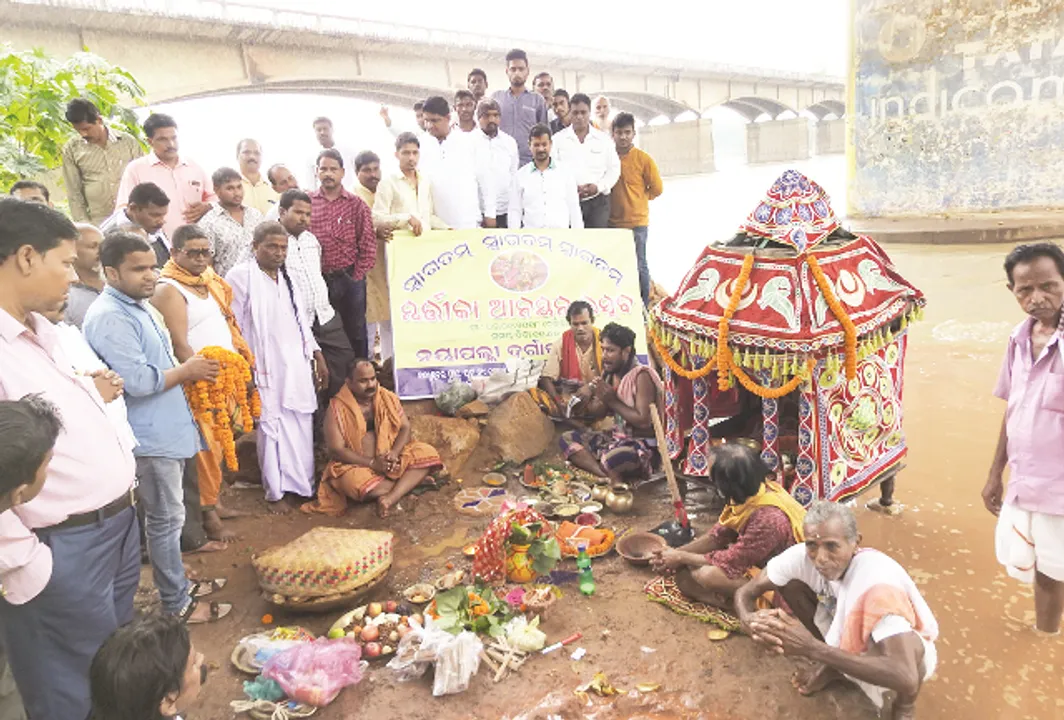  ଶୁଭିଲା ଶାରଦୀୟ ପାର୍ବଣର ଶଙ୍ଖନାଦ