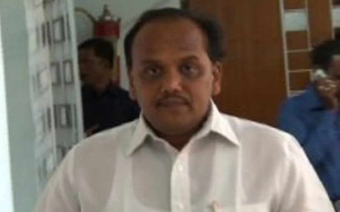  ସିଏମ୍‌ସି କମିସନରଙ୍କ ଆଚରଣ ନେଇ ବର୍ଷିଲେ ପ୍ରଭାତ ବିଶ୍ବାଳ, ୧୦କିମି ଚାଲି ଚାଲି ଜିଲ୍ଲାପାଳଙ୍କୁ ଭେଟିଲେ