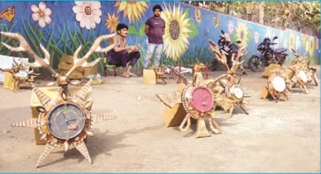  ଉଡେନ୍‌ ଓ୍ଵାଚ୍‌ରେ ରୟାଲ ଲୁକ୍‌