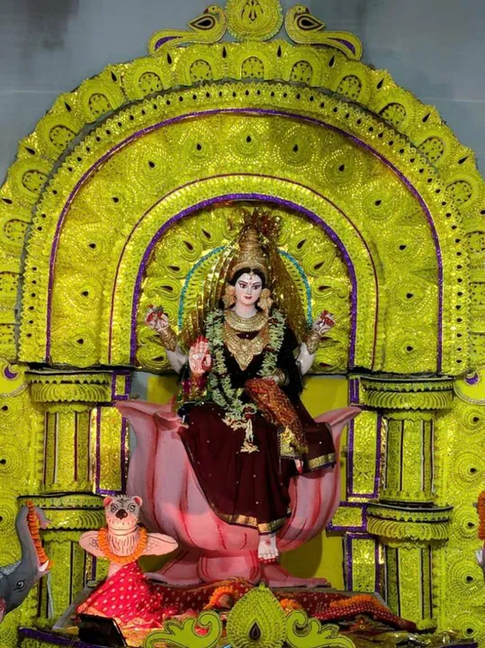 ଅମ୍ରିତା ମାର୍କେଟ କମ୍ପଲେକ୍ସରେ ହମ୍‌ ତୁମ୍‌ ଗ୍ରୁପ୍‌ ପକ୍ଷରୁ ଲକ୍ଷ୍ମୀ ପୂଜା ଆୟୋଜିତ