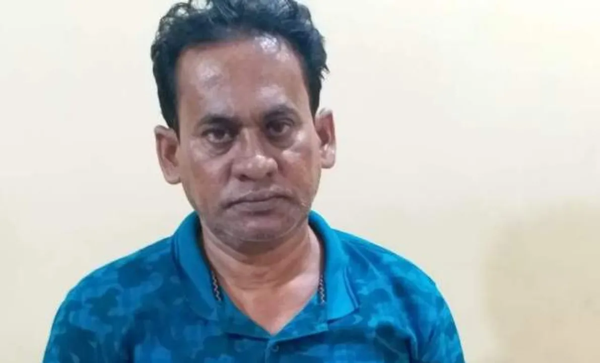  ଦୁଇ ଗୁଣା ଟଙ୍କା ଲୋଭରେ ଫସିଲେ ୨ ବ୍ୟବସାୟୀ : କାଗଜ ଭର୍ତ୍ତି ଆଟାଚି ଦେଇ ଠକି ନେଲେ ୨୫ ଲକ୍ଷ, କଲିକତାରୁ କୁଖ୍ୟାତ ଠକ ଗିରଫ