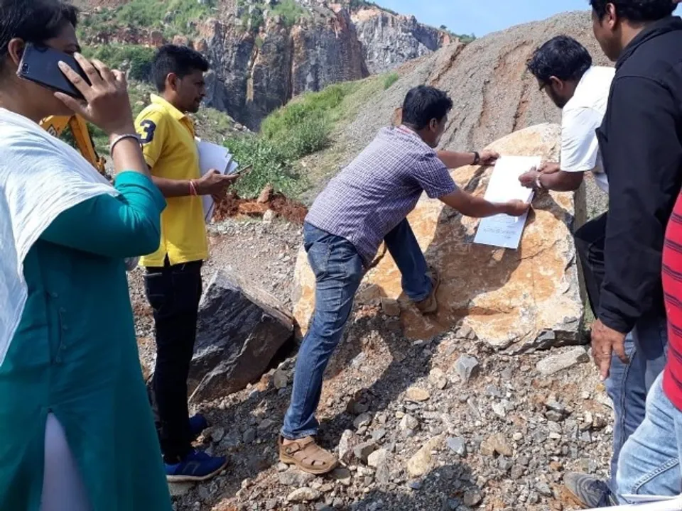  ପ୍ରଶାସନକୁ ଏନ୍‌ଜିଟି ଚାବୁକ୍ : ଡଙ୍କାରୀ ସିଲ୍, ଲିଜ୍ ବାତିଲ୍