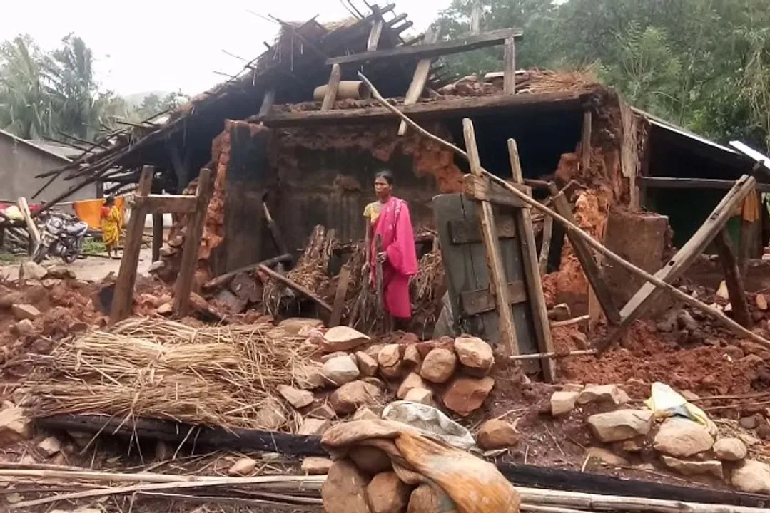  ତିତ୍‌ଲି ଭିଜାଇଲା ୫ ‌କୋଟି : ୩ ଜିଲ୍ଲାରେ ବହୁ ଏଟିଏମ୍‌ ଅଚଳ, ବ୍ୟାଙ୍କ ପୂଜା ଛୁଟି ବାତିଲ