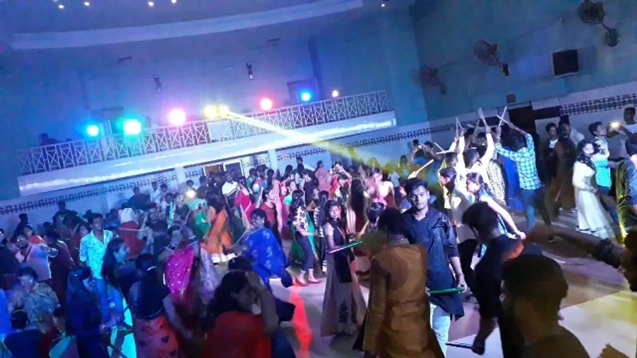  ଜଟଣୀରେ ଦାଣ୍ଡିଆ ନାଚ