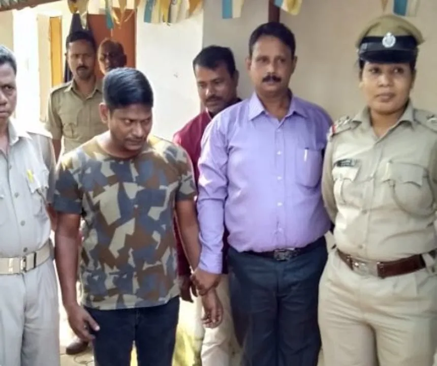  ହାଇପ୍ରୋଫାଇଲ ଠକ ଗିରଫ : ଦାମୀ କାର୍ ସମେତ ୪୦ ଲକ୍ଷର ସମ୍ପତ୍ତି ଜବତ