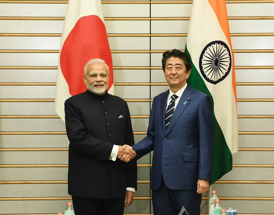  The Prime Minister, Shri Narendra Modi being received by the Prime Minister of Japan, Mr. Shinzo Abe at the welcome ceremony, in Tokyo, Japan on October 29, 2018. 