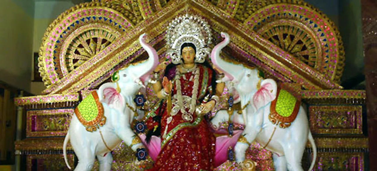  ଆଉ ଦିନକ ପରେ ଢେଙ୍କାନାଳର ପ୍ରସିଦ୍ଧ ଗଜଲକ୍ଷ୍ମୀ ପୂଜା; ସହରର ୪୮ଟି ମଣ୍ଡପରେ ପୂଜା ପାଇବେ ମା’ ଲକ୍ଷ୍ମୀ