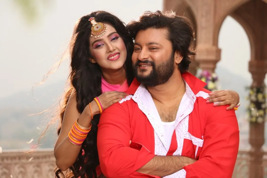  ବର୍ଷା-ଅନୁଭବ ବିବାଦ: ଭିଡିଓ ସୁଟିଂକୁ ନେଇ ଏତଲା ଦେଲେ ବର୍ଷା