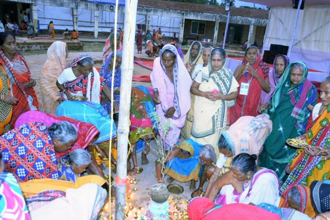  ହବିଷ୍ୟାଳି କେନ୍ଦ୍ରରେ ସିସିଟିଭିକୁ ନେଇ ଅସନ୍ତୋଷ : ‘ଅବଢ଼ା ପାଇଁ ମା’ଙ୍କ ସମ୍ମାନ ହାନି କରୁଛି ପ୍ରଶାସନ’