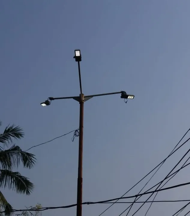  ଦିନରାତି ଜଳୁଛି ଷ୍ଟ୍ରିଟ୍‌ ଏଲ୍‌ଇଡି