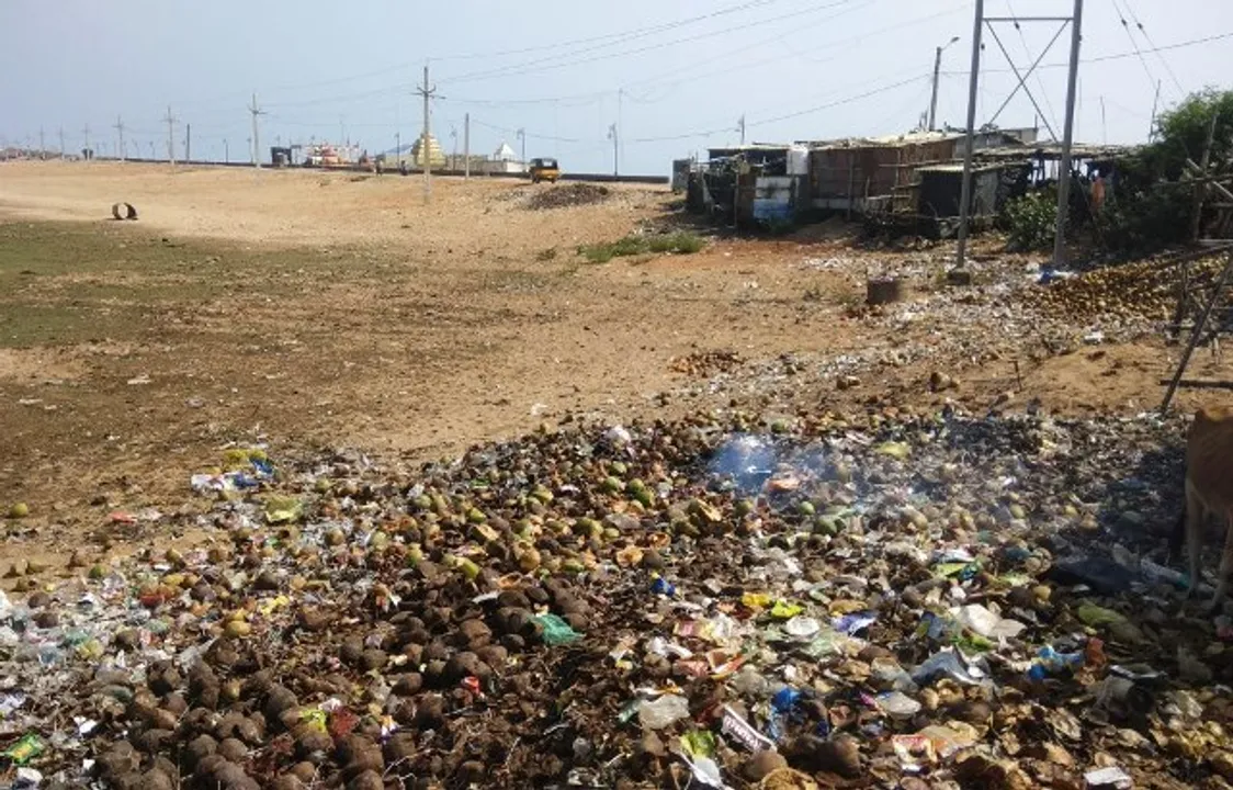  କୋଣାର୍କ ଓ ଚନ୍ଦ୍ରଭାଗାରେ କୁଢ଼ କୁଢ଼ ଆବର୍ଜନା