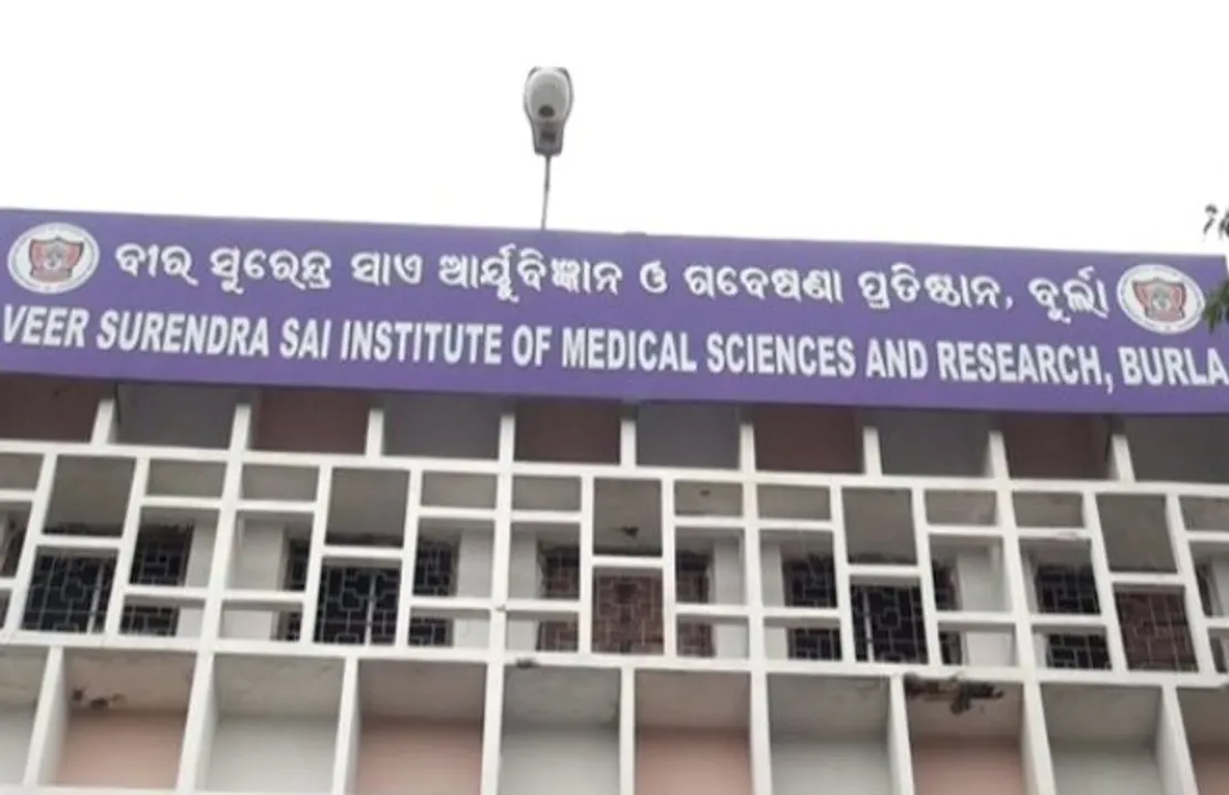  ଭିମ୍‌ସାର କନିଷ୍ଠ ଡାକ୍ତରଙ୍କ କାର୍ଯ୍ୟବନ୍ଦ ଜାରି : ଓହରିଲେ ଠିକା କର୍ମଚାରୀ