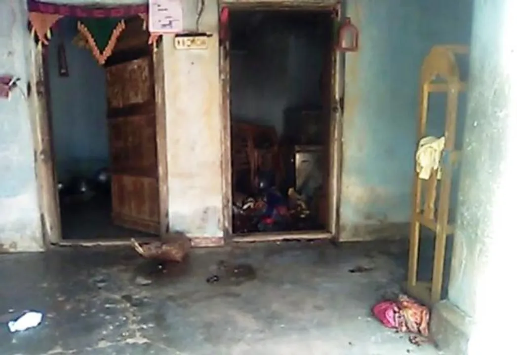  ଅନୁଗୁଳ ନିଆଁରେ ପୋଡ଼ି ୩ ଗୁରୁତର ଘଟଣା : ବଡ଼ ପୁଅ ପରେ ସାନପୁଅର ମୃତ୍ୟୁ, ଜୀବନ ପାଇଁ ସଂଘର୍ଷ କରୁଛି ମାଆ