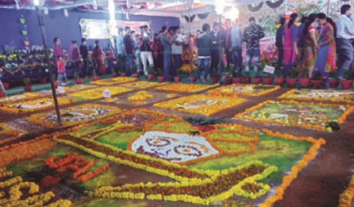  ଆନନ୍ଦ ଓ ଉତ୍ସବର ପରିବେଶ ଭିତରେ ଅନୁଷ୍ଠିତ କୋରାପୁଟ କାର୍ଣ୍ଣିଭାଲରେ ସବୁଠାରୁ ଆକର୍ଷଣୀୟ ପୁଷ୍ପ ପ୍ରଦର୍ଶନୀ।