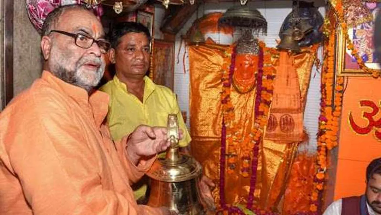  ହନୁମାନଙ୍କୁ ନେଇ ପୁଣି ବିବାଦ; ବିଜେପି ନେତା ବୁକ୍କାଲ ନବାବ୍‌ ଦାବୀ କଲେ ହନୁମାନ ହେଉଛନ୍ତି ‘ମୁସ୍‌ଲିମ୍‌’!