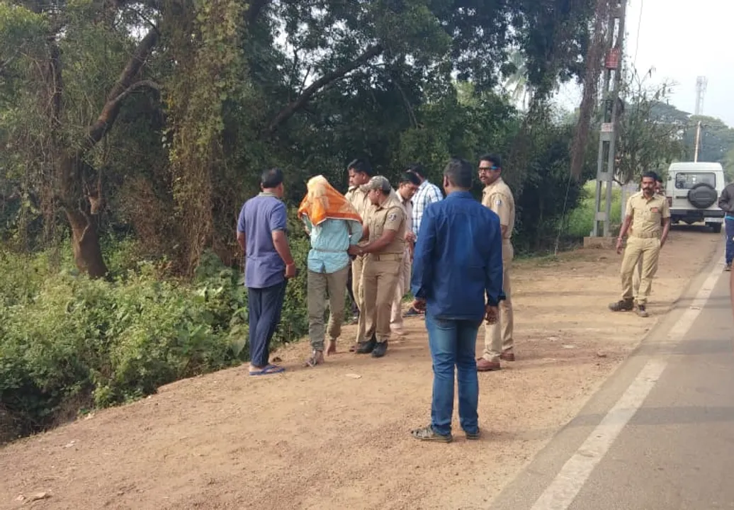  ଶ୍ରୀ ଶ୍ରୀ ବିଶ୍ୱବିଦ୍ୟାଳୟ କର୍ମଚାରୀଙ୍କ ହତ୍ୟା ଘଟଣାର ପର୍ଦ୍ଦାଫାସ : ବାନ୍ଧବୀଙ୍କୁ ନିର୍ଯାତନାର ପ୍ରତିଶୋଧ ନେଇଥିଲା ବନ୍ଧୁ