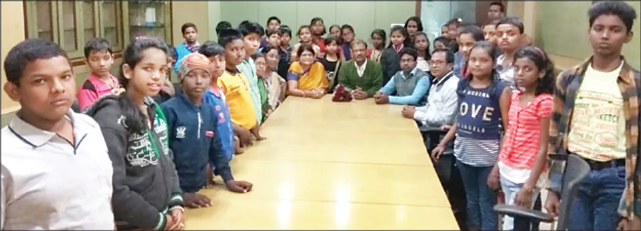  ‘ସମ୍ବାଦ’ ଭବନ ବୁଲିଲେ ଲିଟିଲ ଷ୍ଟାର ଗ୍ରୁପ୍‌ ଶିଶୁ
