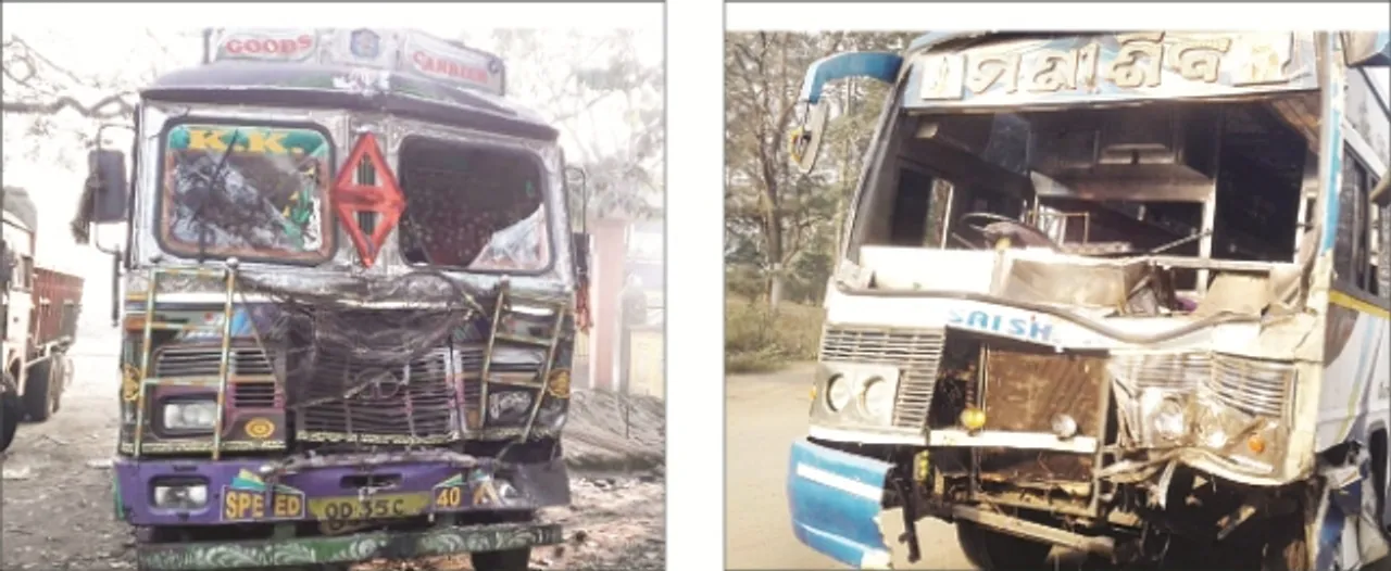  ପିକ୍‌ନିକ୍‌ ବସ୍‌କୁ ପିଟିଲା ଟ୍ରକ୍‌ : କେନ୍ଦ୍ରାପଡ଼ାର ୩୦ ଯାତ୍ରୀ ଆହତ