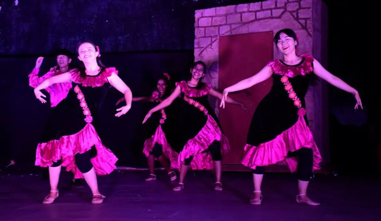  ଖ୍ରୀଷ୍ଟମାସ୍‌ ଅବସରରେ ଉତ୍କଳ ମଣ୍ଡପଠାରେ ‘ଇଣ୍ଟିଗ୍ରାଲ ୟୁଥ୍‌ ଫେଲୋସିପ୍‌ (ଆଇୱାଇଏଫ୍‌)’ ପକ୍ଷରୁ ଆୟୋଜିତ ସାଂସ୍କୃତିକ ସଂଧ୍ୟା ‘ଖ୍ରୀଷ୍ଟମାସ ସାଣ୍ଟାଟା’