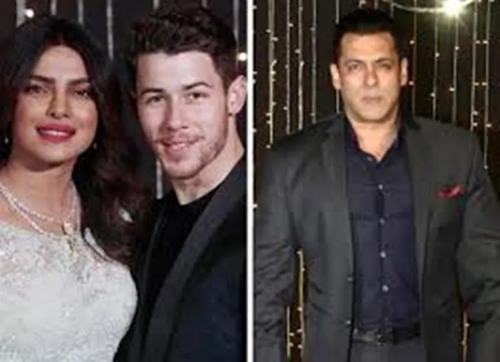  Bollywood Hungama 