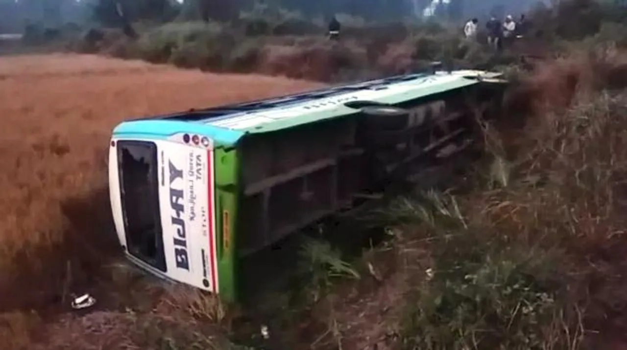  ଢେଙ୍କାନାଳ: ଟୁରିଷ୍ଟ୍‍ ବସ୍‌ ଓଲଟି ୧୫ ଆହତ