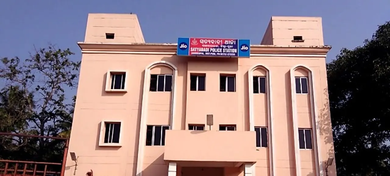  ପିଶାଚ ପ୍ରେମିକର ଲୋମଟାଙ୍କୁରା ହତ୍ୟାକାଣ୍ଡ ଘଟଣା : ଅଭିଯୁକ୍ତର ମା’, ଭଉଣୀ ସମେତ ୫ ଅଟକ