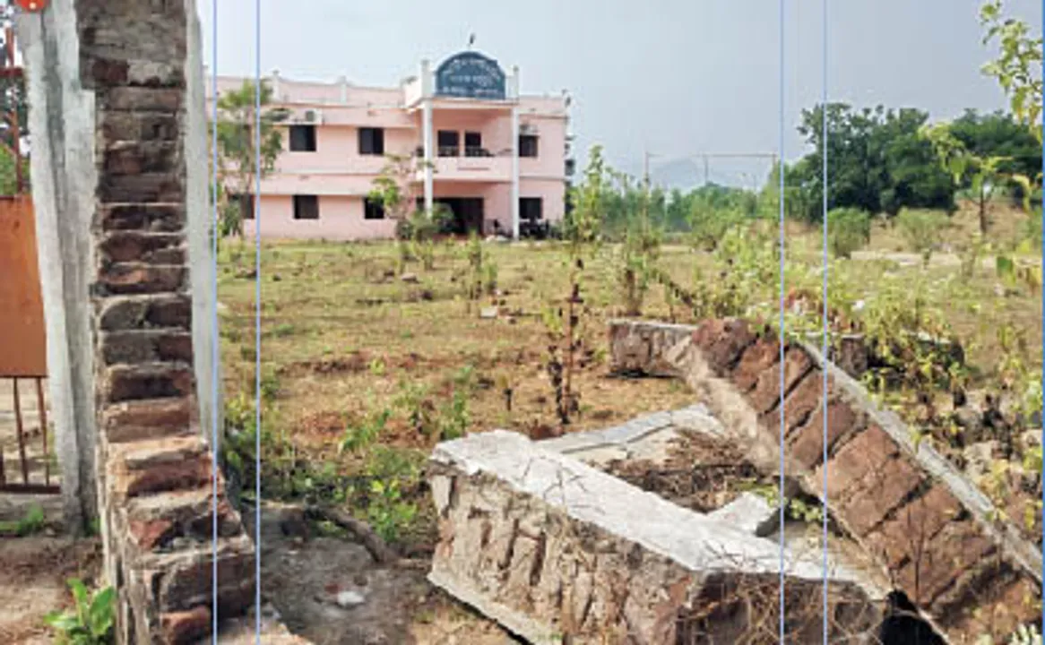  ବନ୍ୟାକୁ ଦେଢବର୍ଷ ବିତିଲା:ତହସିଲ କାର୍ଯ୍ୟାଳୟ ମରାମତି କେବେ?