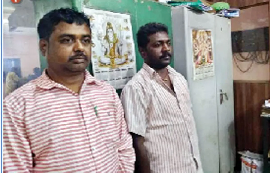  ‌ ନକଲି ରସିଦ୍ ଦେଇ ଟଙ୍କା ଆଦାୟ:ଦୁଇ ନକଲି ଏମଭିଆଇ ଗିରଫ