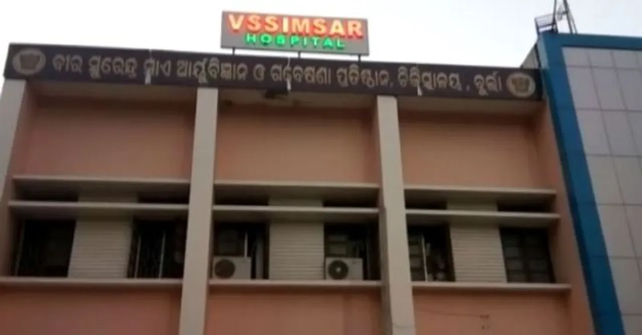  ଭିମ୍‌ସାର୍‌ ନିର୍ଦ୍ଦେଶକଙ୍କ ଲୁଣ ଚିକିତ୍ସ‌‌ା! : ଭିଡିଓ ଭାଇରାଲ୍‌ ପରେ ମୁହଁ ଖୋଲିଲେ