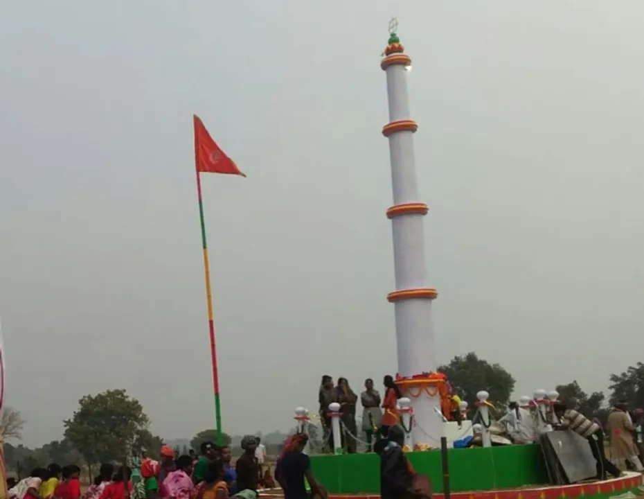  ହାତୀର ସ୍ମୃତିରକ୍ଷା: ନିର୍ମାଣ ହେଲା ମୀନାର